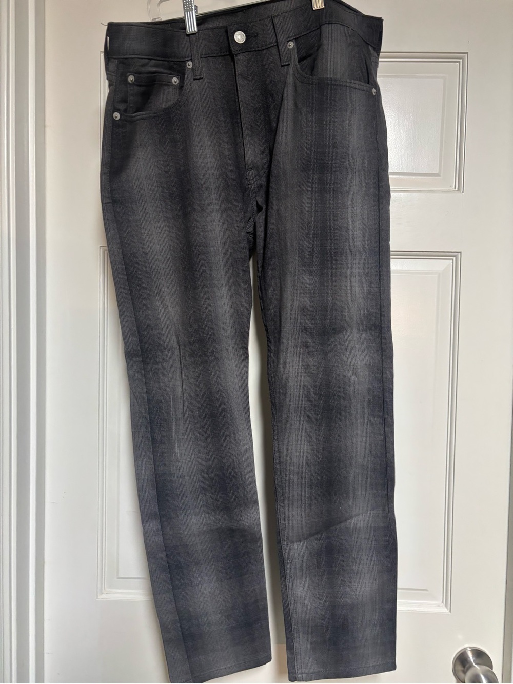 Levi's Men's Black-Gray Straight Jeans